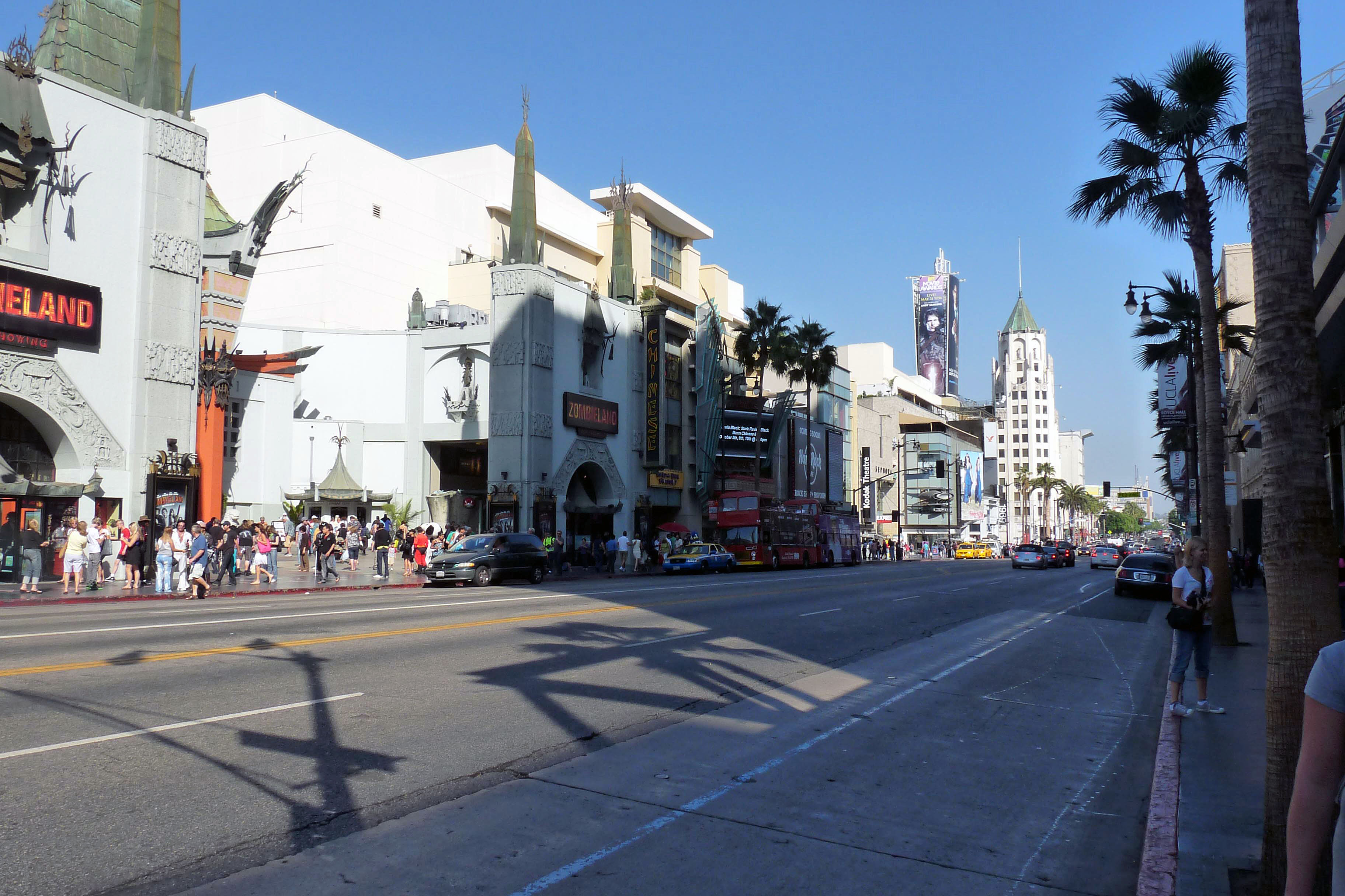 Голливуд это город. Голливудский бульвар в Лос-Анджелесе. Город Лос Анджелес Голливуд. Лос Анджелес улицы Голливуда. Голливудский бульвар в Лос-Анджелесе сейчас.